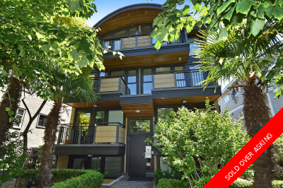 Kitsilano Condo for sale: Pariz 2 bedroom 902 sq.ft. (Listed 2016-06-29)